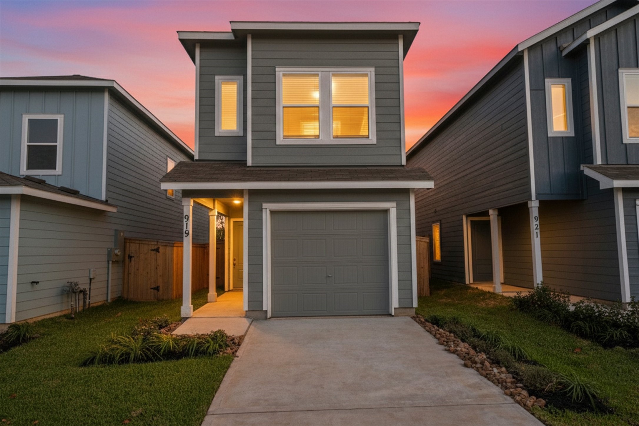 919 Pertuso Lane Huffman, TX 77336 - Photo 2 of 24