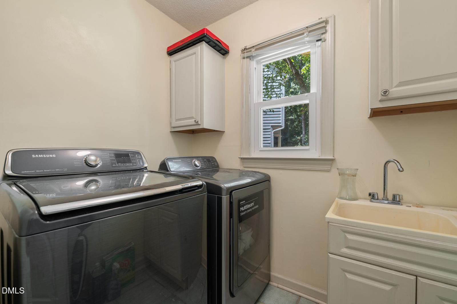 314 Hunters Crossing Cary, NC 27518 - Photo 11 of 23 4