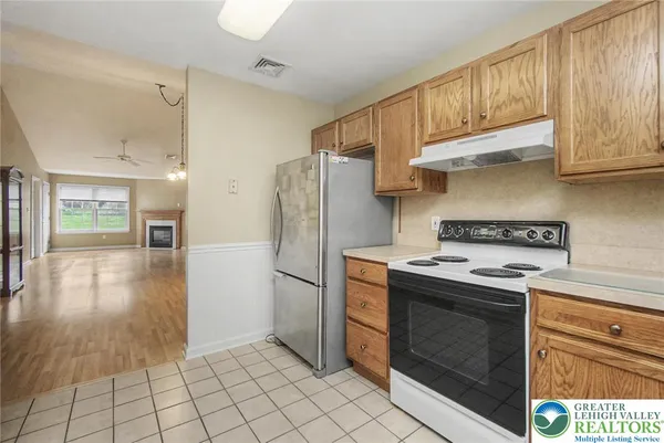 $284,900 | 1360 Silo Drive, Easton, PA 18040