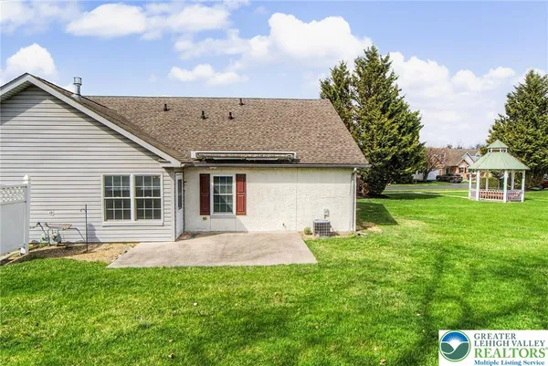 $284,900 | 1360 Silo Drive, Easton, PA 18040