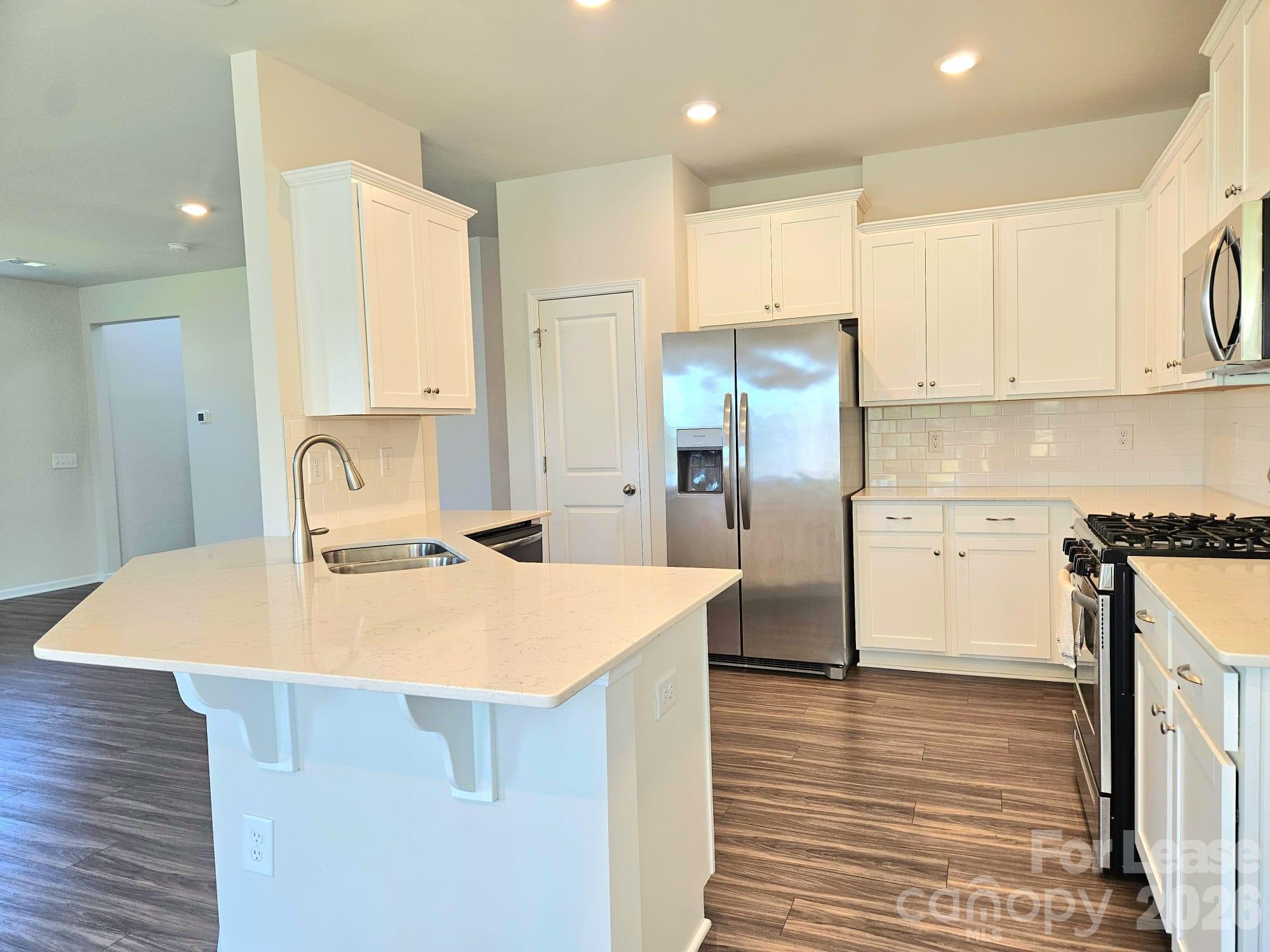 15704 Capps Road Charlotte, NC 28278 - Photo 8 of 24 Gallery Image 8