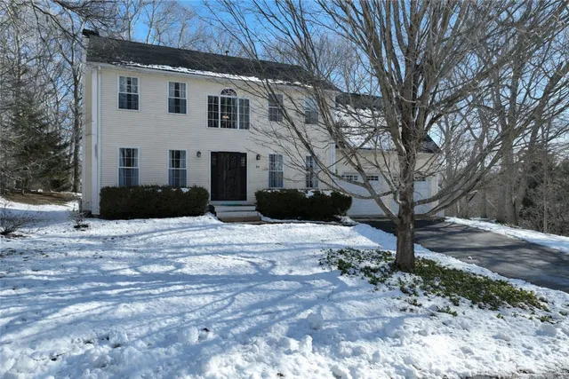 $790,000 | 24 Ridge Crest Lane, South Kingstown, RI 02879