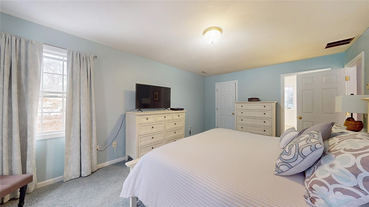 24 Ridge Crest Lane South Kingstown, RI 02879 - Photo 20 of 46