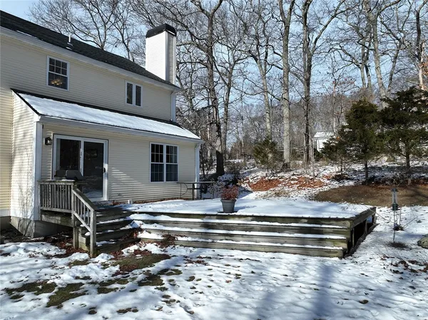 $770,000 | 24 Ridge Crest Lane, South Kingstown, RI 02879