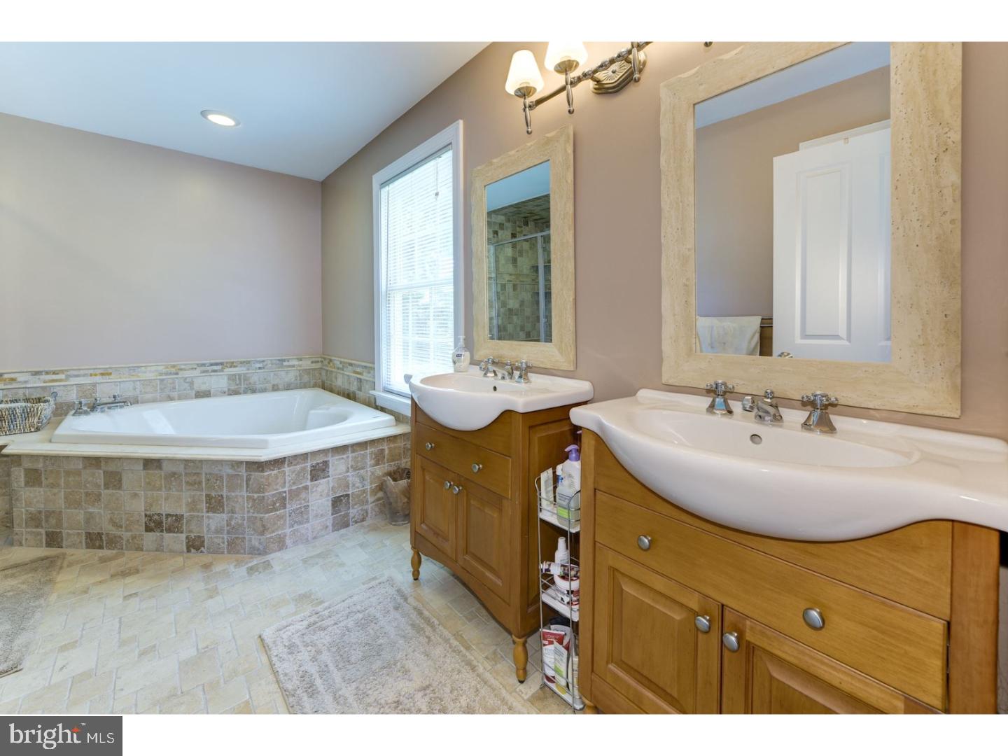 608 Devon Road Moorestown, NJ 08057 - Photo 15 of 25 Master Bathroom