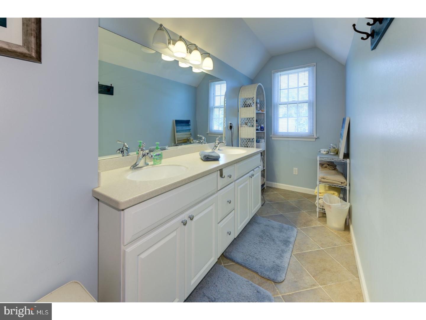 608 Devon Road Moorestown, NJ 08057 - Photo 18 of 25 Bathroom