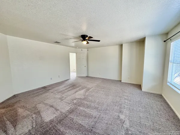 $1,899 | 4406 Waldon Pond, San Antonio, TX 78245