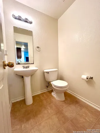 $1,899 | 4406 Waldon Pond, San Antonio, TX 78245