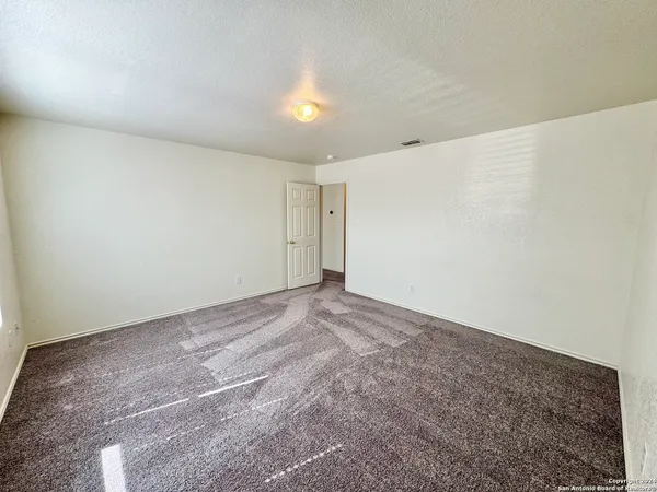 $1,899 | 4406 Waldon Pond, San Antonio, TX 78245