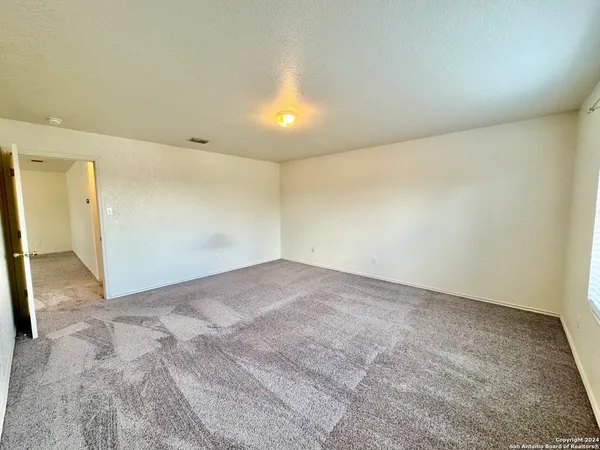 $1,899 | 4406 Waldon Pond, San Antonio, TX 78245