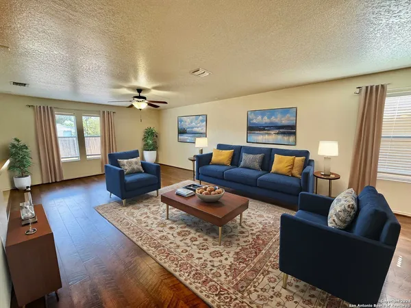 $1,899 | 4406 Waldon Pond, San Antonio, TX 78245