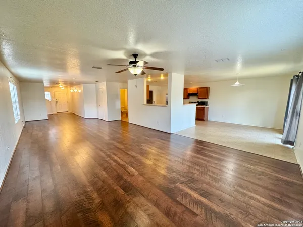 $1,899 | 4406 Waldon Pond, San Antonio, TX 78245