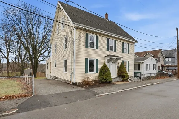 $599,000 | 18-20 Buck Street, Unit 1, Woburn, MA 01801