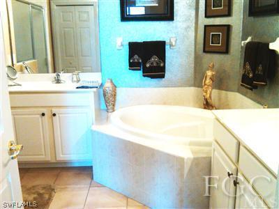9166 Water Tupelo Road Fort Myers, FL 33912 - Photo 6 of 10 Gallery Image 6