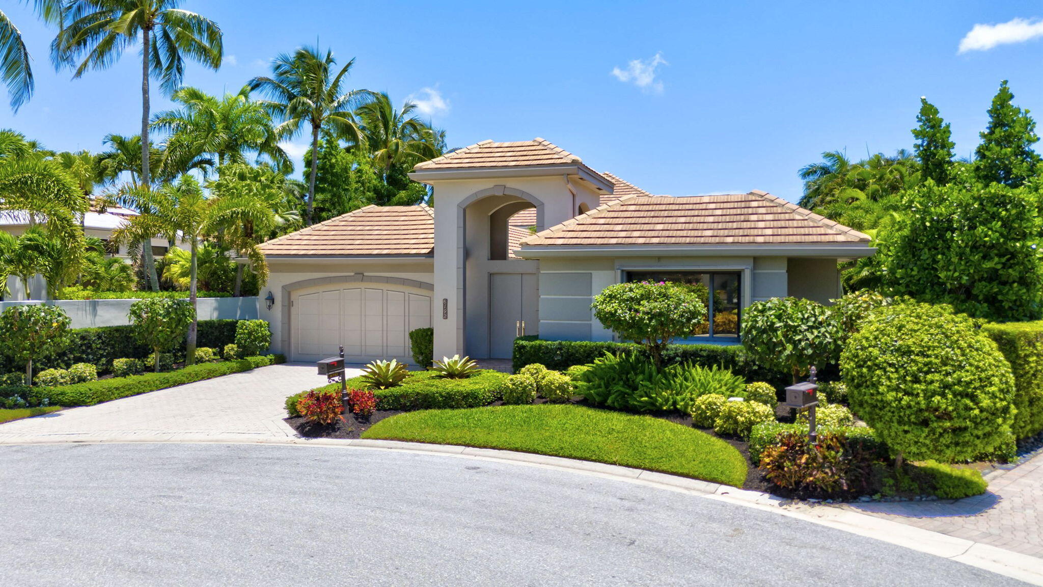 6192 Northwest 24th Terrace Boca Raton, FL 33496 - Photo 3 of 70 66-web-or-mls-DJI_20240726130910_0762_D_