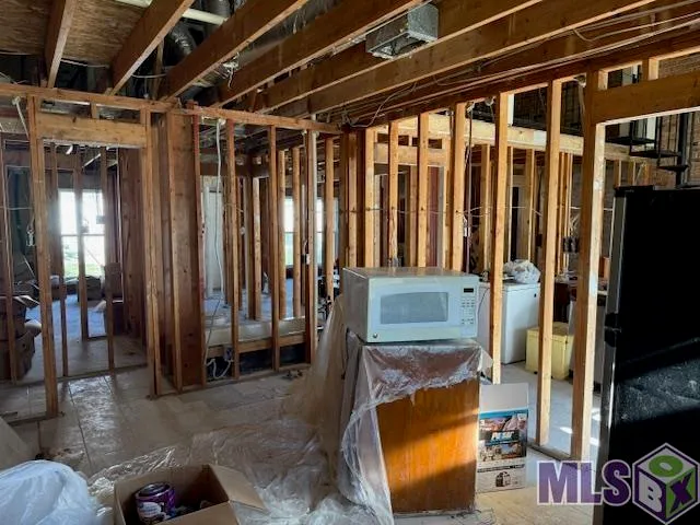 $49,900 | 8724 Pecan Tree Drive, Baton Rouge, LA 70810