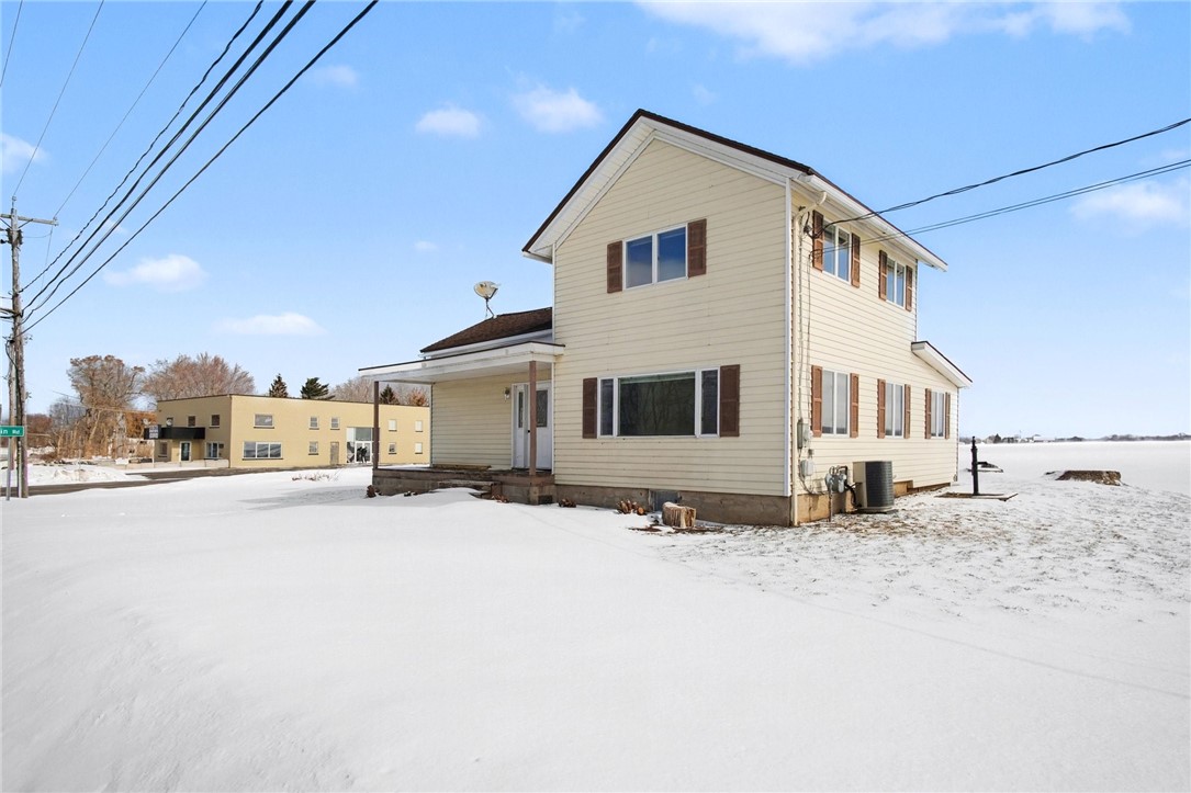 346 Lake Road North Hamlin, NY 14464 - Photo 3 of 41