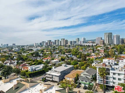 $2,500,000 | 10481 Eastborne Avenue, Los Angeles, CA 90024