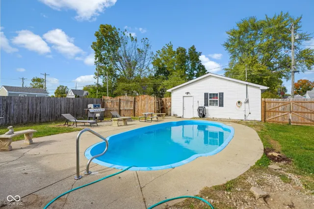 $250,000 | 730 East Washington Street, Greensburg, IN 47240