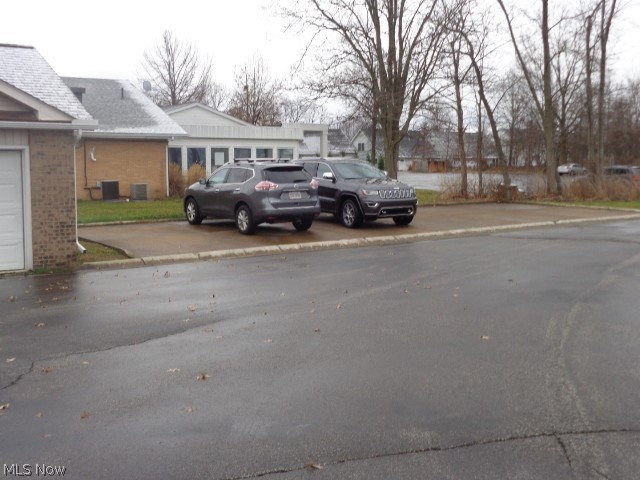 16197 Emerald Point Road Middleburg Heights, OH 44130 - Photo 24 of 26 Extra Parking