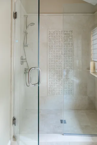 a view of a window in an empty room