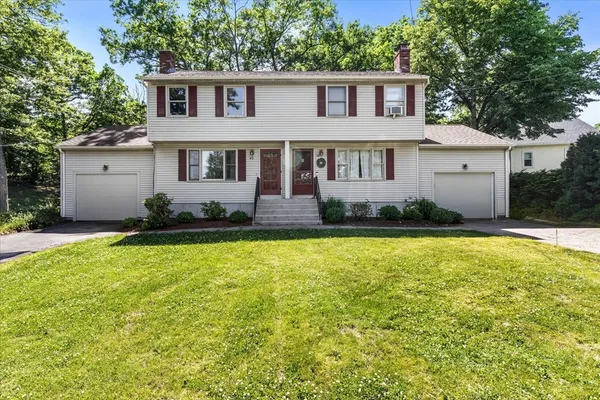 $415,000 | 40 Hill Avenue, Unit 40, Franklin, MA 02038