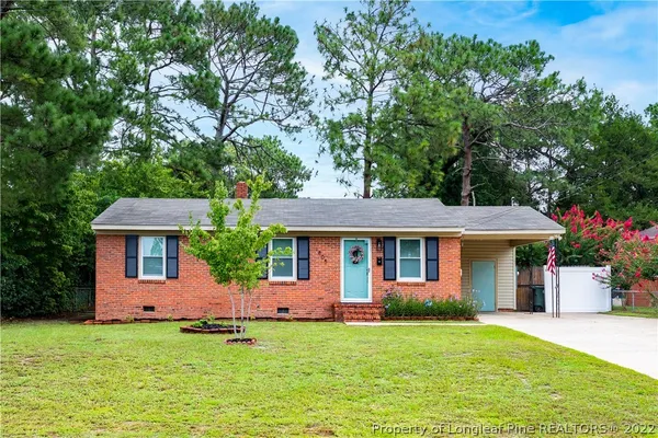 $2,400 | 1805 Wayne Lane, Fayetteville, NC 28304