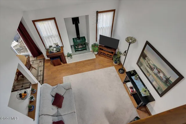 $279,900 | 544 Townwood Drive, Guilderland, NY 12203