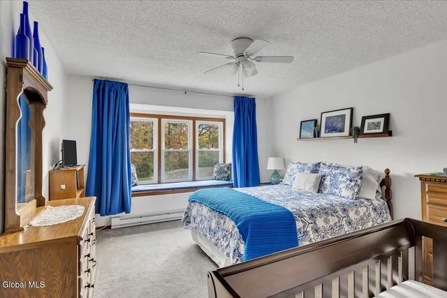 $279,900 | 544 Townwood Drive, Guilderland, NY 12203