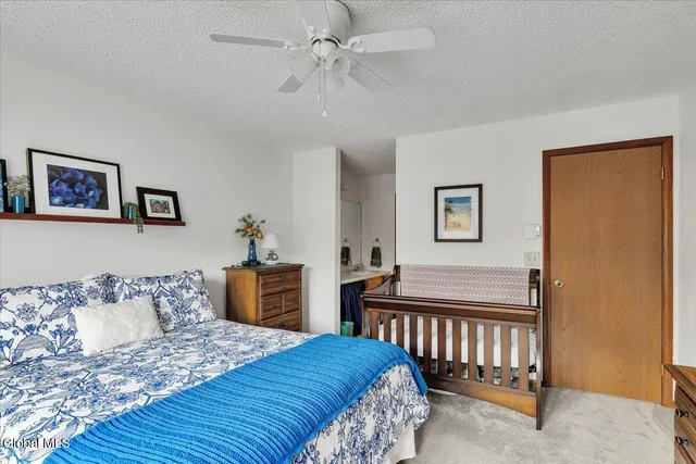 $279,900 | 544 Townwood Drive, Guilderland, NY 12203