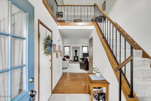 $279,900 | 544 Townwood Drive, Guilderland, NY 12203