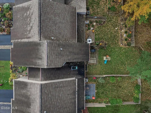 $279,900 | 544 Townwood Drive, Guilderland, NY 12203