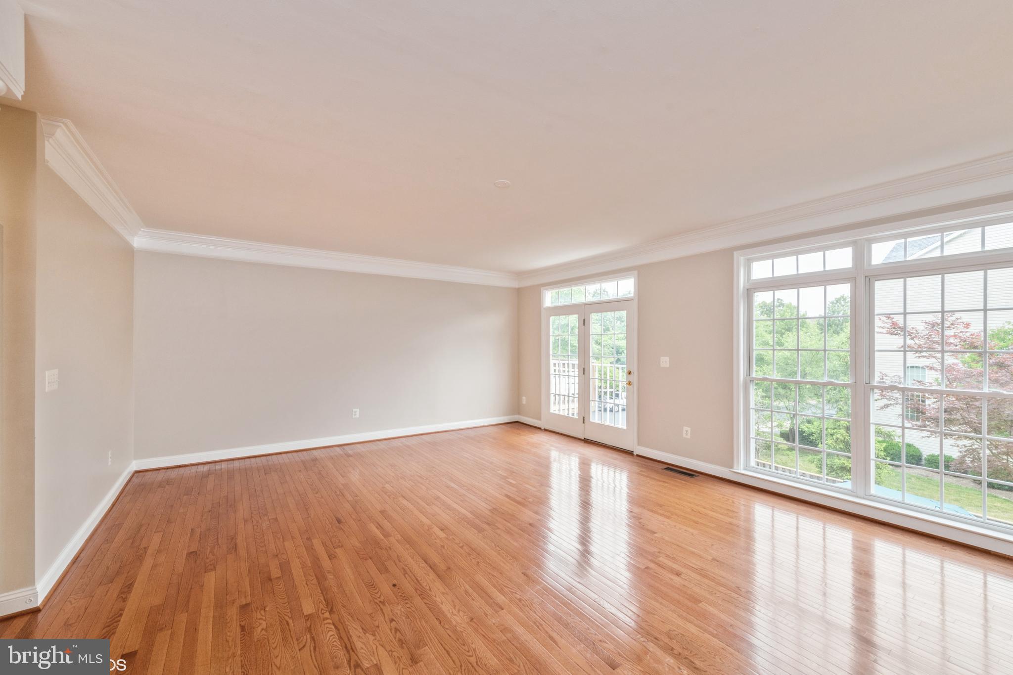 25840 Commons Square Chantilly, VA 20152 - Photo 12 of 32