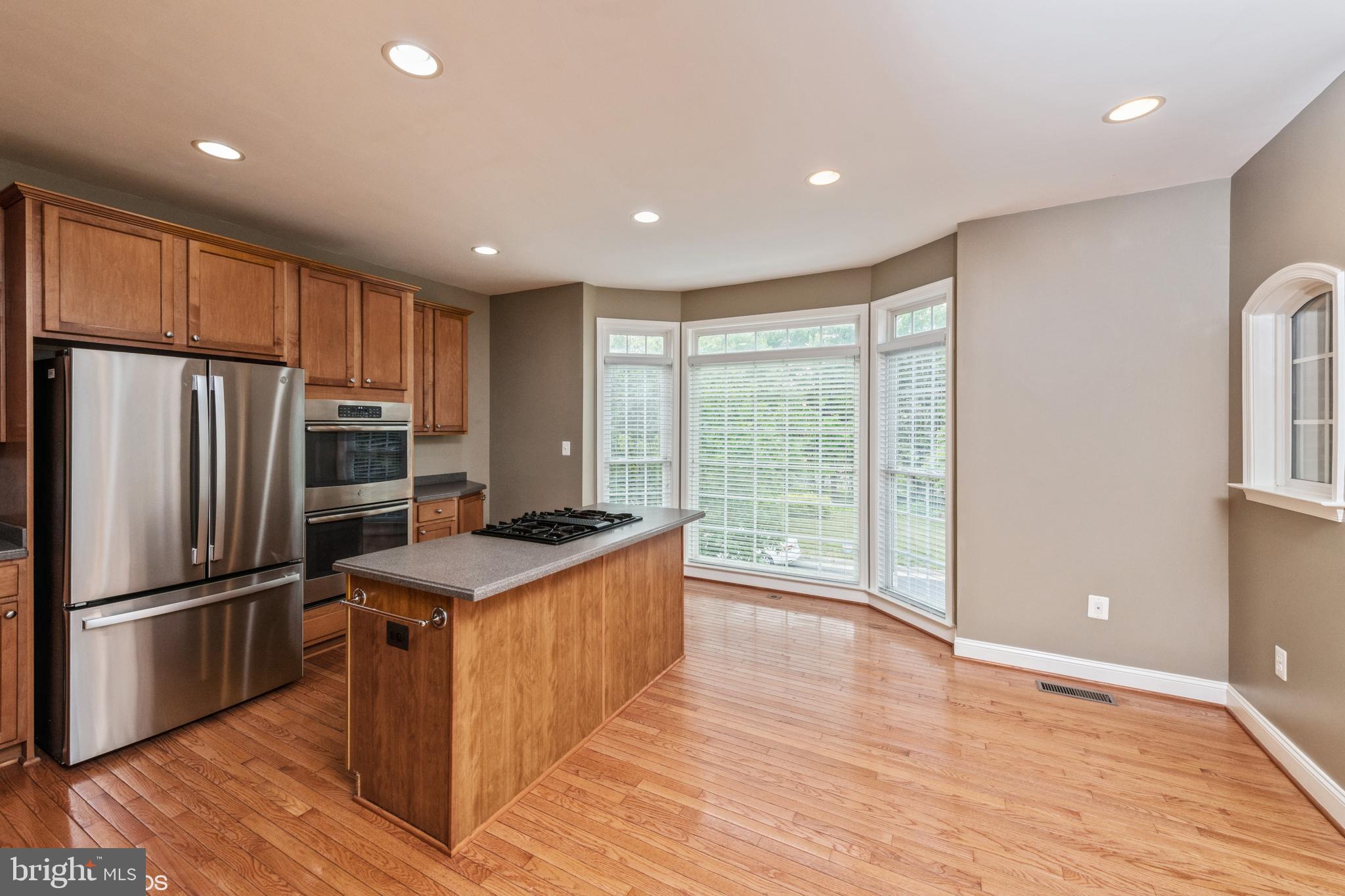 25840 Commons Square Chantilly, VA 20152 - Photo 5 of 32