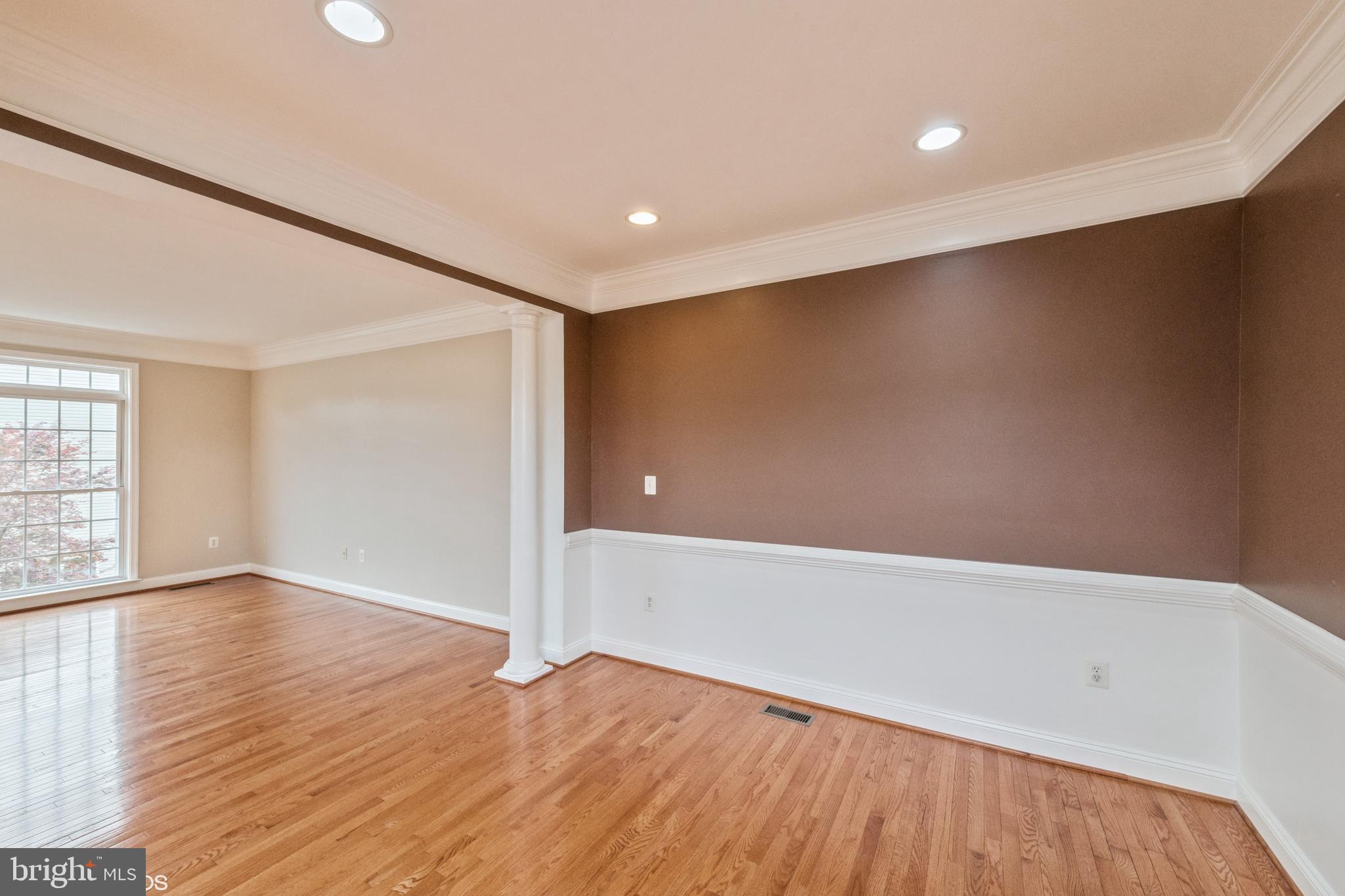 25840 Commons Square Chantilly, VA 20152 - Photo 9 of 32