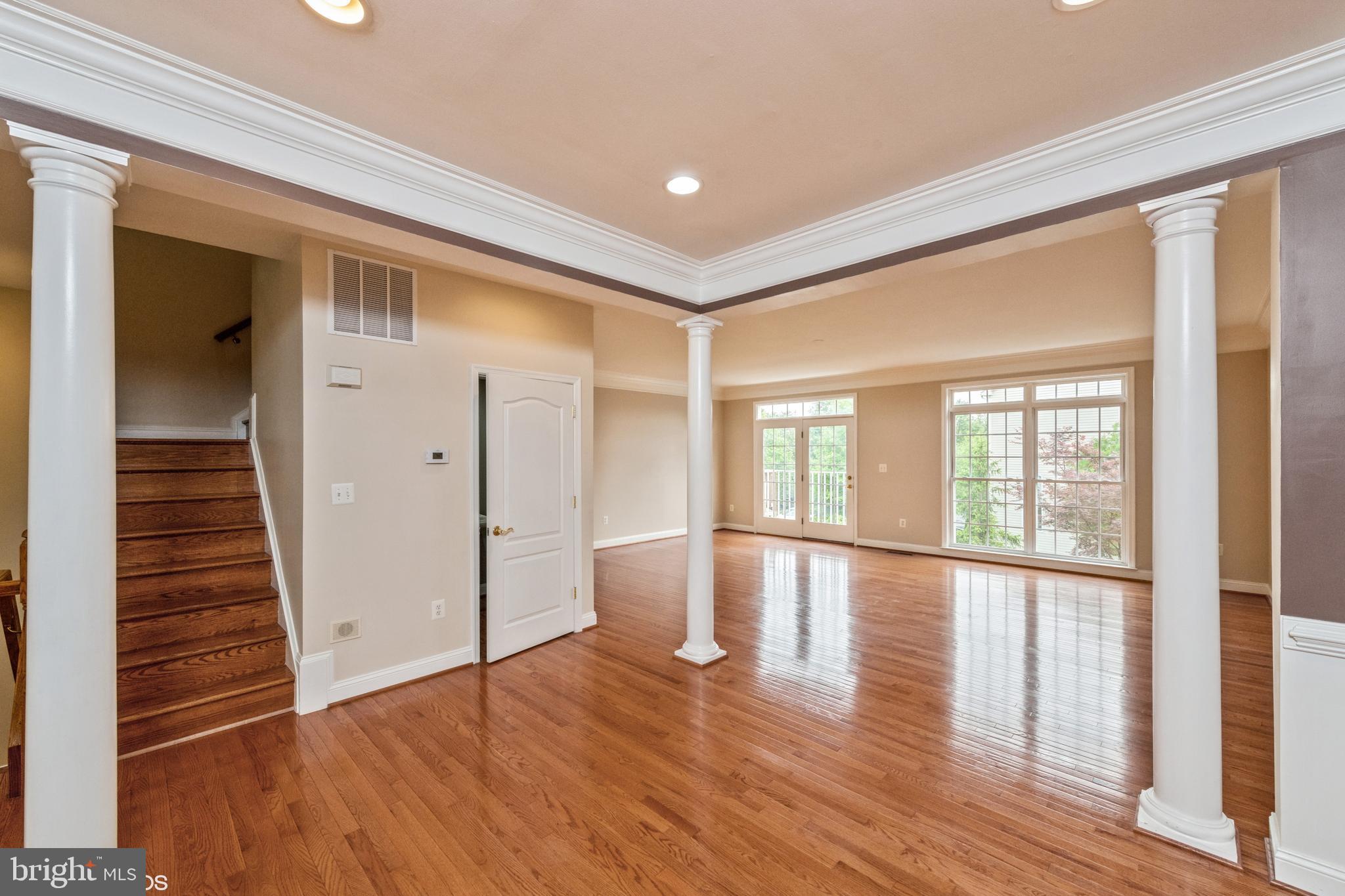 25840 Commons Square Chantilly, VA 20152 - Photo 10 of 32