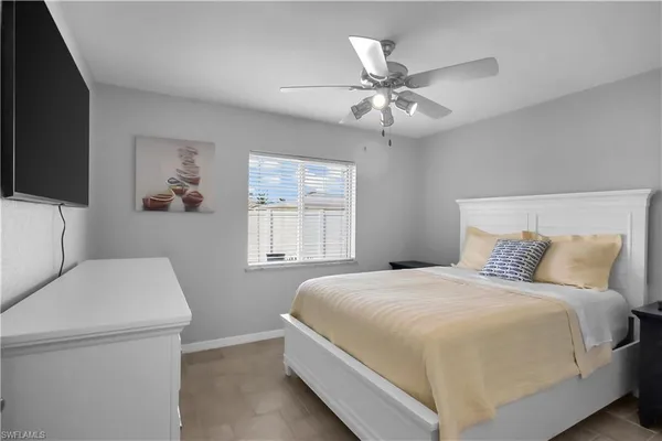 $10,000 | 3142 Southeast 22nd Place, Cape Coral, FL 33904