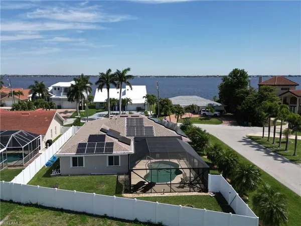 $10,000 | 3142 Southeast 22nd Place, Cape Coral, FL 33904