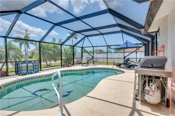 $10,000 | 3142 Southeast 22nd Place, Cape Coral, FL 33904