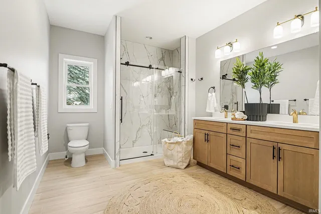 $679,000 | 19332 Sweetbriar Court, Bristol, IN 46507