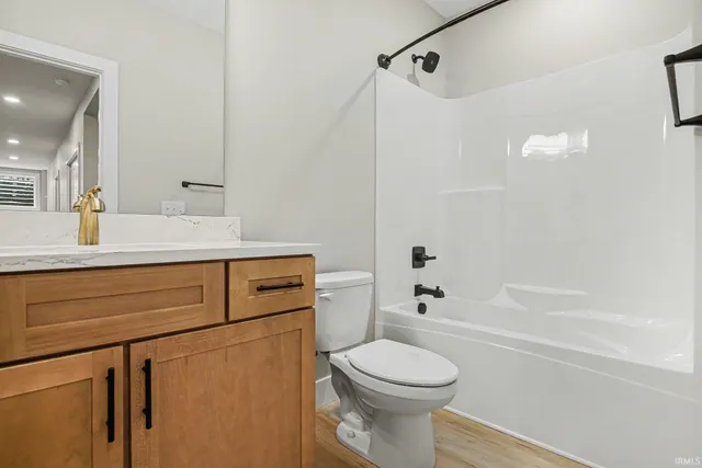 $679,000 | 19332 Sweetbriar Court, Bristol, IN 46507