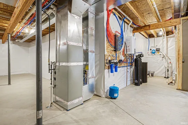 $679,000 | 19332 Sweetbriar Court, Bristol, IN 46507