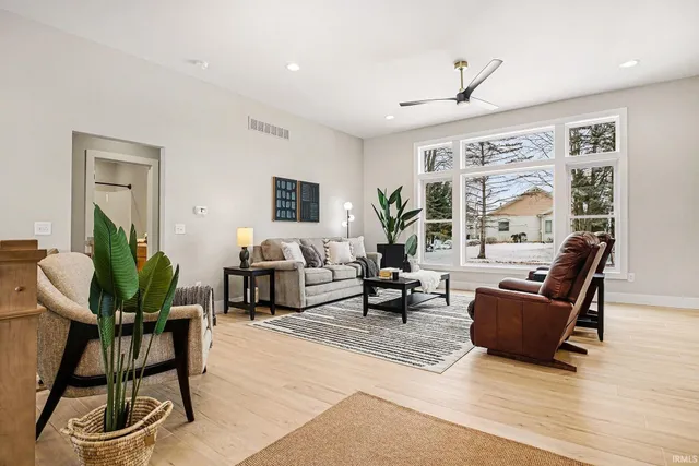 $679,000 | 19332 Sweetbriar Court, Bristol, IN 46507