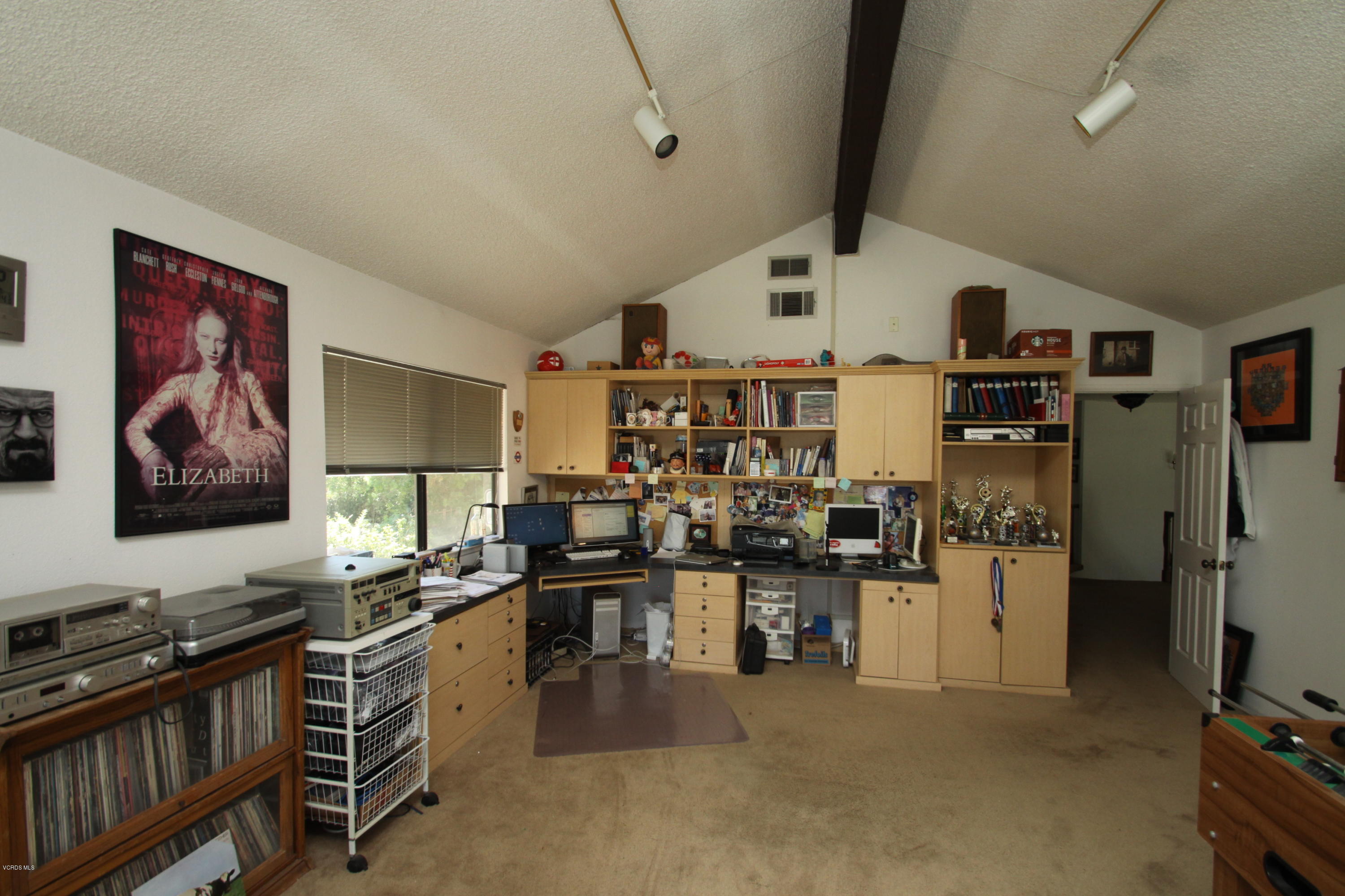 2136 McCrea Road Thousand Oaks, CA 91362 - Photo 19 of 26 a view of a workspace with furniture