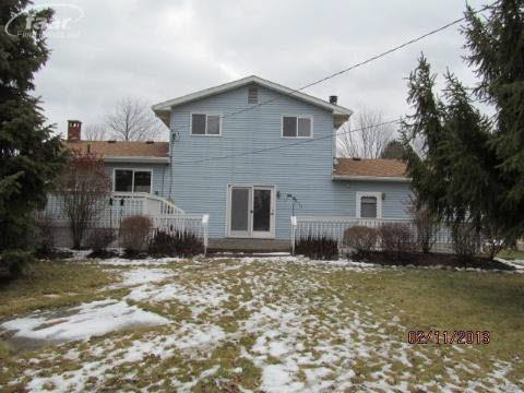 544 Spring Lane Flushing, MI 48433 - Photo 3 of 36 20343550-2.JPG