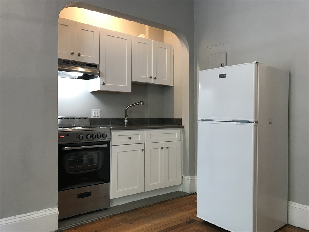 24 Peterborough Street, Unit 3 Boston, MA 02215 - Photo 1 of 14