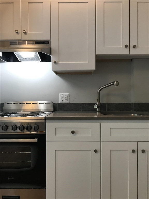 24 Peterborough Street, Unit 3 Boston, MA 02215 - Photo 8 of 14