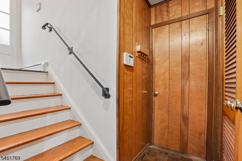 41 Rys Terrace Fair Lawn, NJ 07410 - Photo 26 of 35 Gallery Image 26