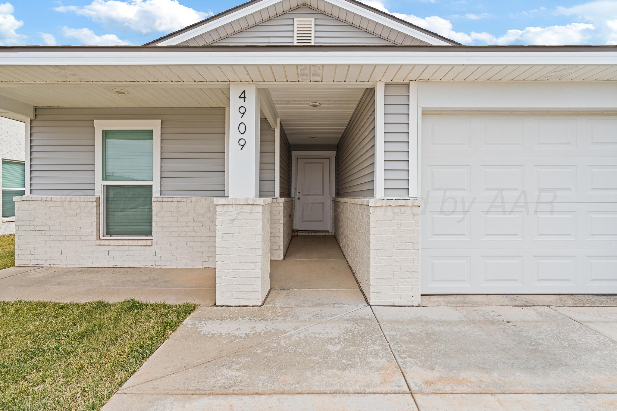 4909 Locker Street Amarillo, TX 79118 - Photo 4 of 21 IMG_1301