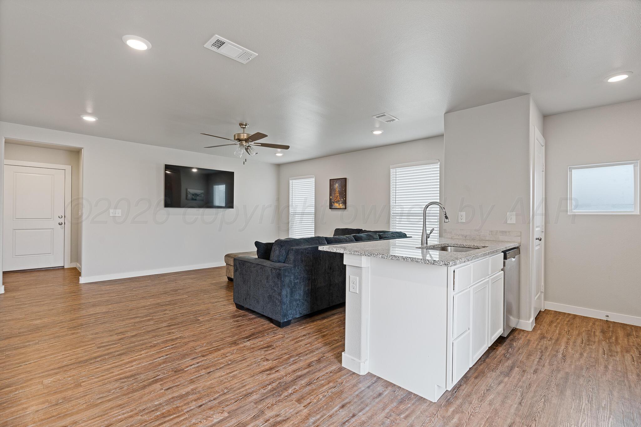 4909 Locker Street Amarillo, TX 79118 - Photo 7 of 21 IMG_1307